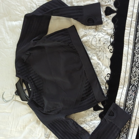 Amazing athletic set🔥🔥🔥 - Picture 7 of 17